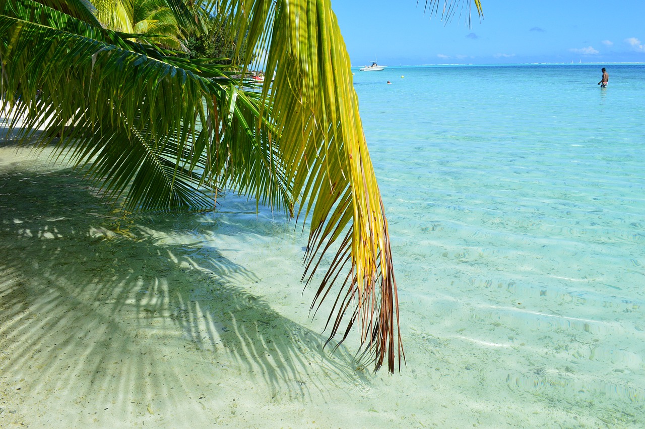 The Secret Lagoons of French Polynesia’s Bora Bora